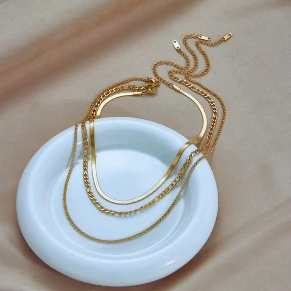 Simple layered necklace