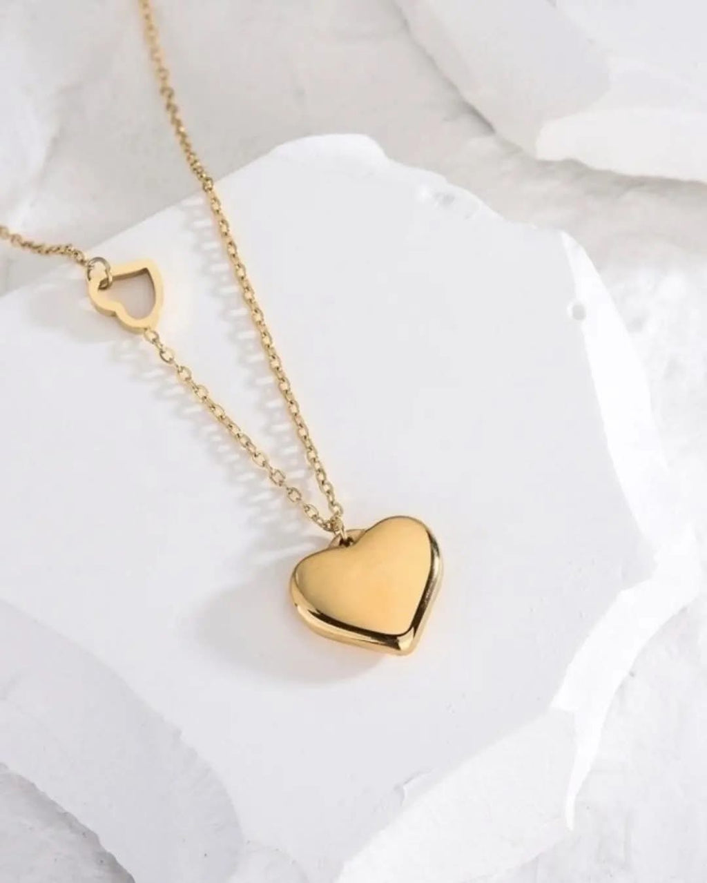 Amour Necklace