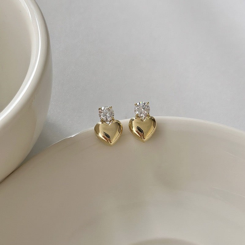 Heart rhinestone studs