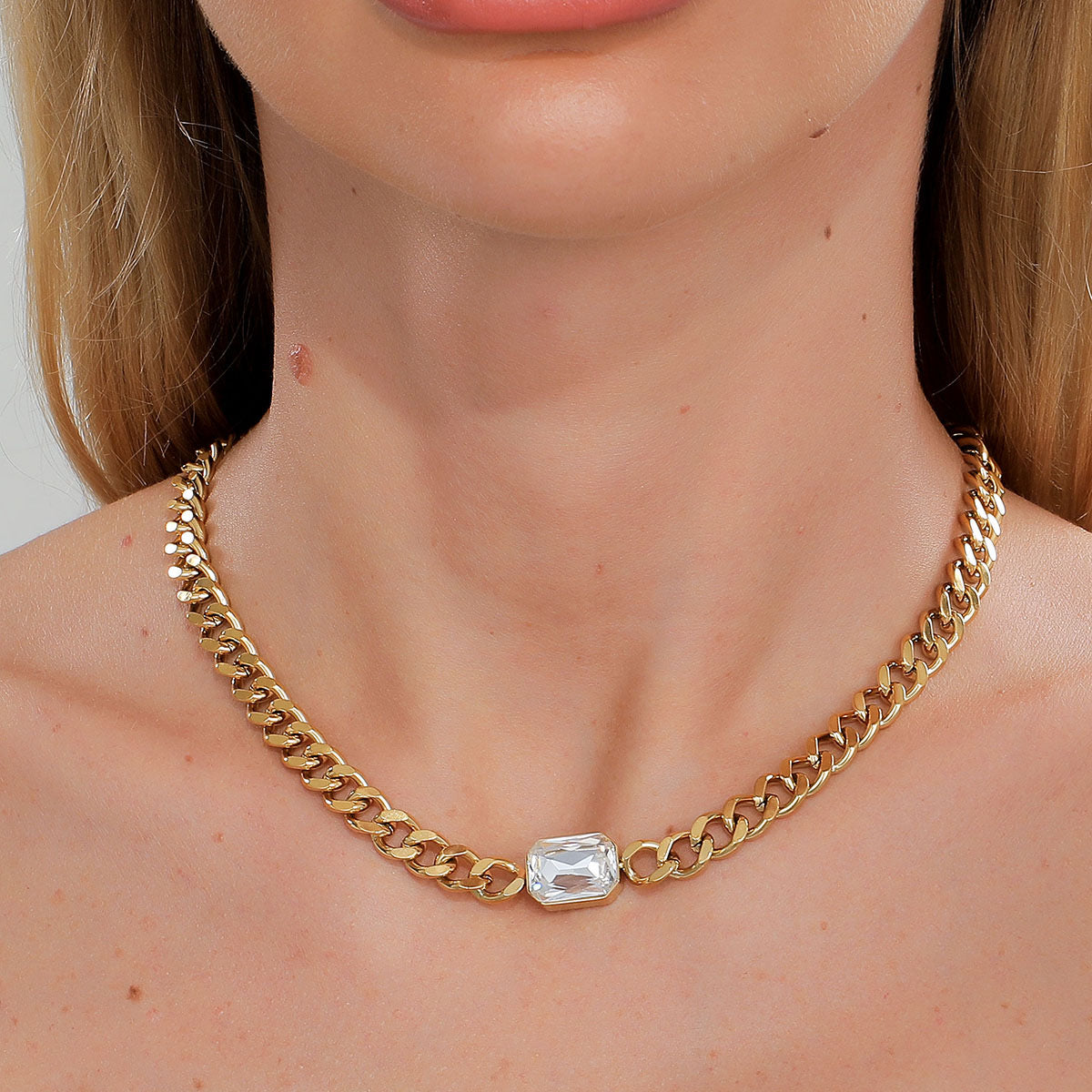 Plating rectangle zircon necklace