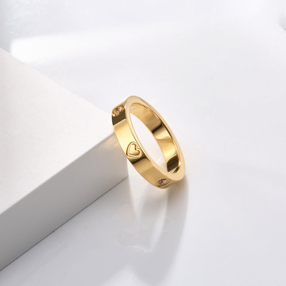 Heart zircon ring