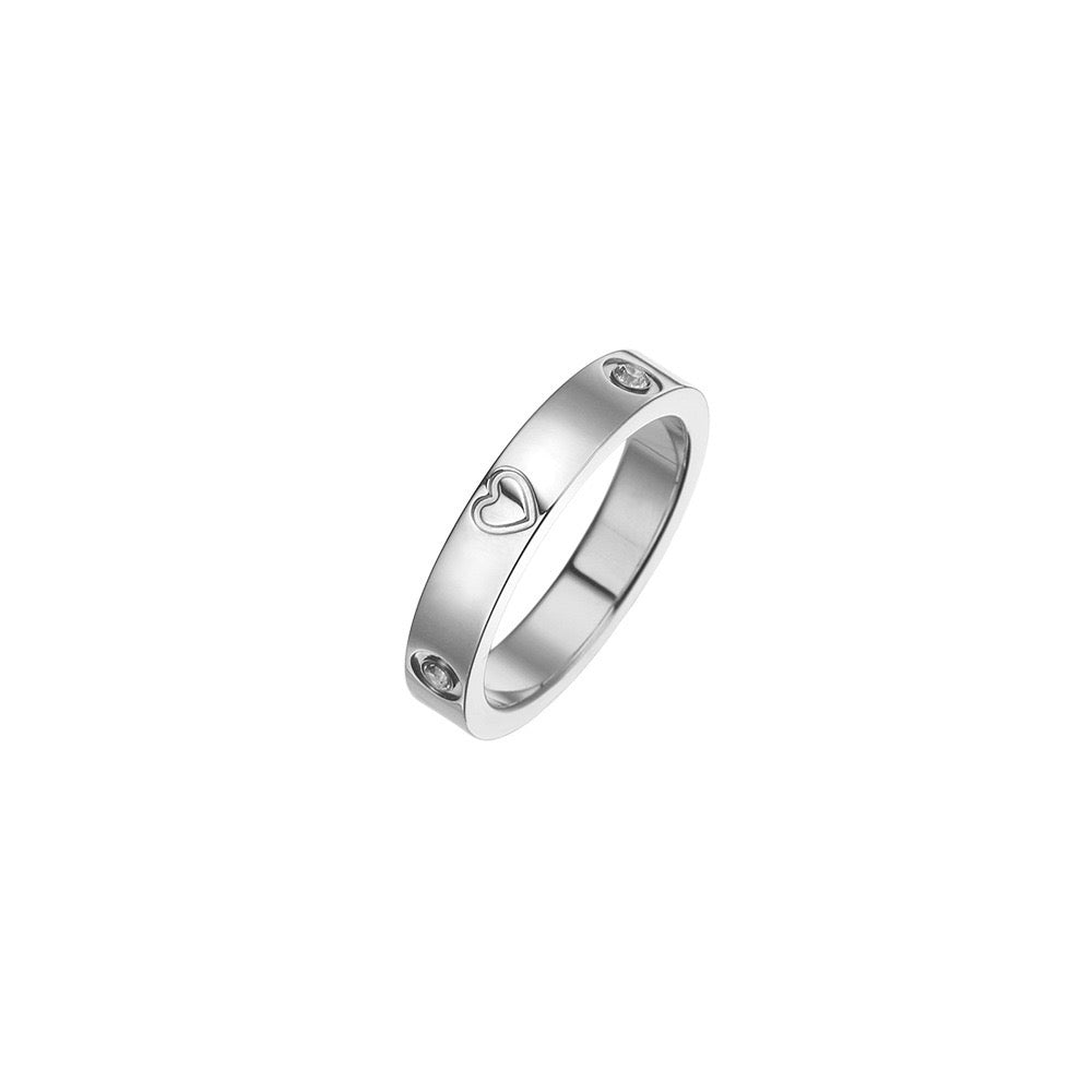 Heart zircon ring